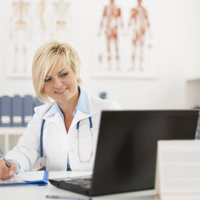 Tłumaczenia medyczne z języka francuskiego – jak poprawnie tłumaczyć dokumentację pacjentów z Francji i Belgii